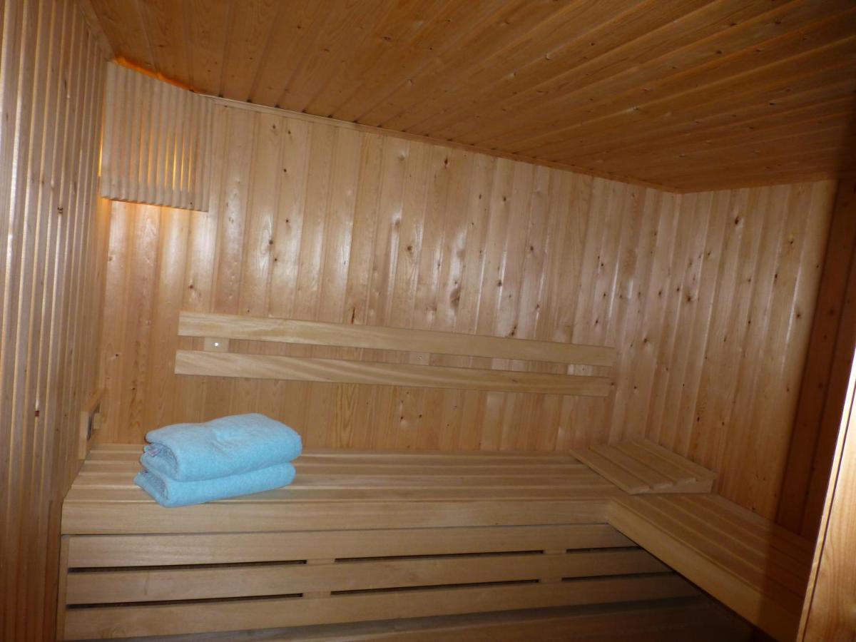 Vakantiehuis Onder De Peppel Met Sauna En Jacuzzi Wijk en Aalburg Eksteriør bilde